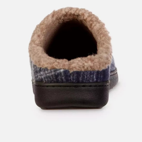 Isotoner Navy Blue Plaid Men's Slippers - Picture 5 of 7